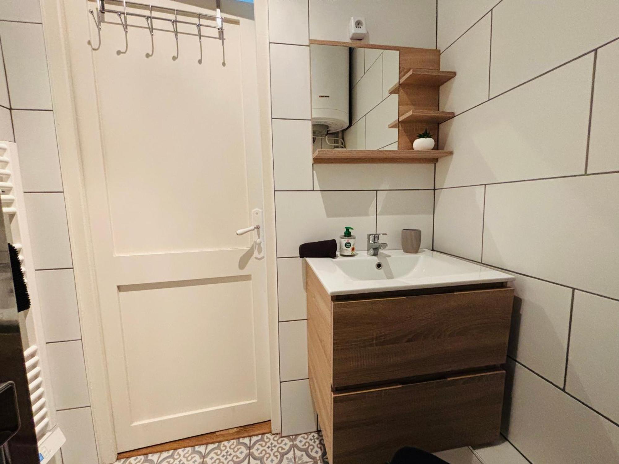 Jolie Cottage Idealement Situee Honfleur Exterior photo