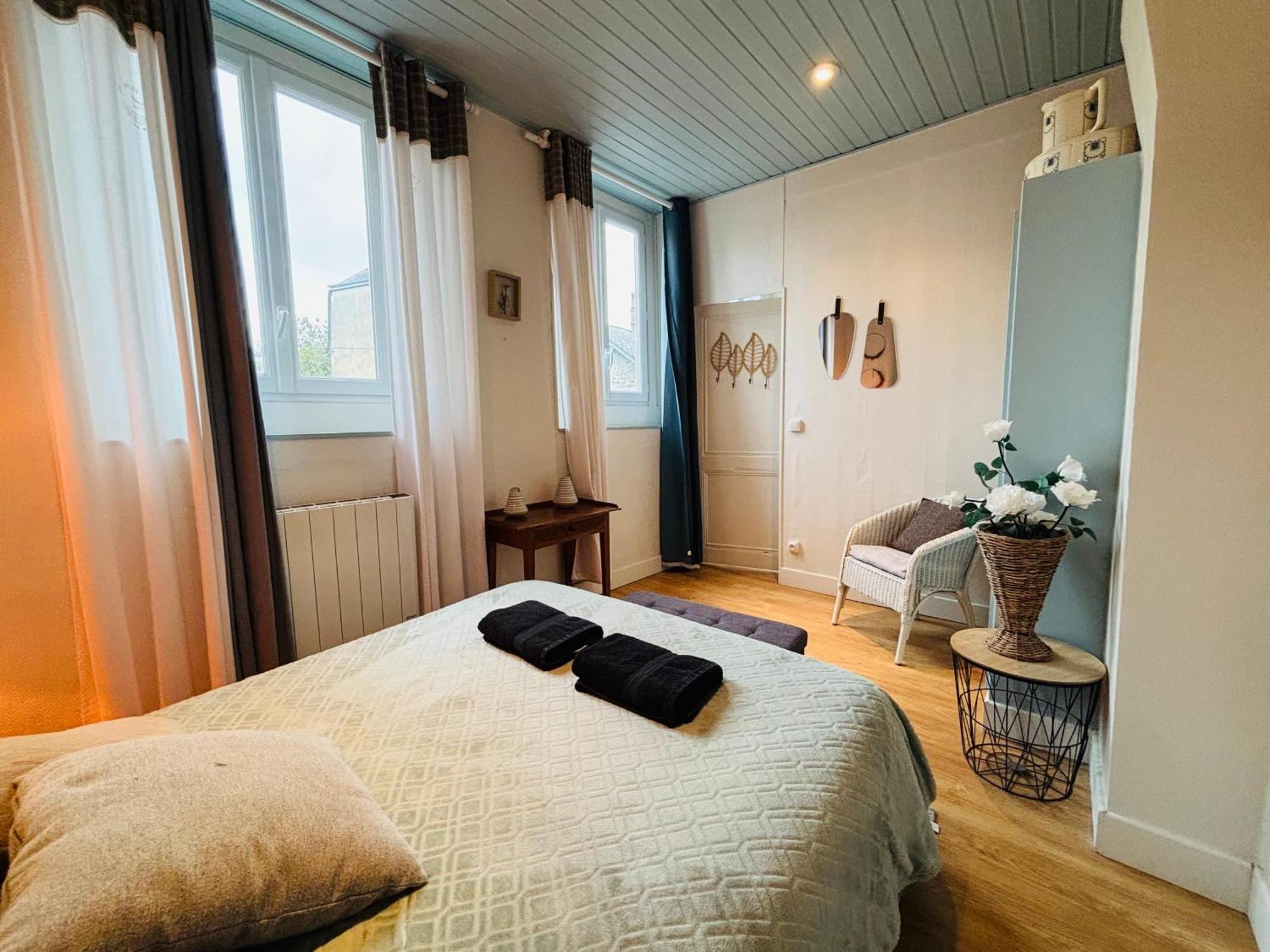 Jolie Cottage Idealement Situee Honfleur Exterior photo
